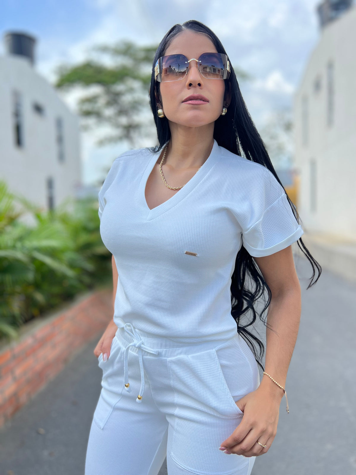 SET WHITNEY-ELABORADO EN GALLETA POLIESTER (MARFIL)